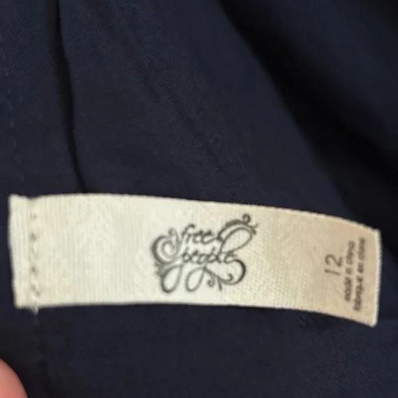 FREE PEOPLE Women’s Size 12 Dressy Shorts Lined, Purple, Pink Floral, Zip Up - Picture 5 of 16